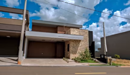 Casa Condomínio