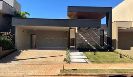 Casa Condomínio