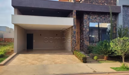 Casa Condomínio