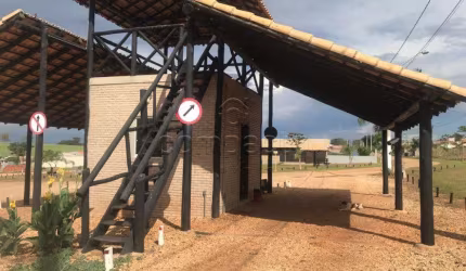 Terreno Condomínio em Mendonça