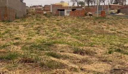 Terreno Padrão em Bady Bassitt