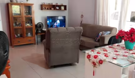 Casa Padrão em Santa Fé do Sul