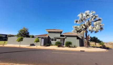 Casa de esquina 3 Suítes para alugar e vender - Residencial Jardim Botânico