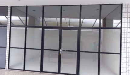 Salas Comerciais na Tv. Tres de Maio com Av. Nazaré, Alpha Center