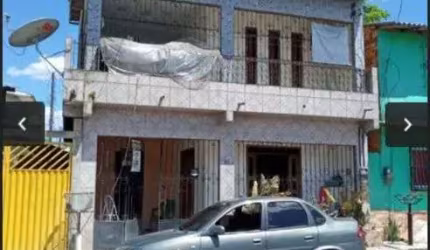 * Vendo excelente casa no Conj Saint Clair -40 horas