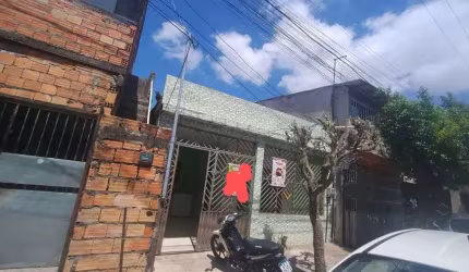 Casa no bairro da Sacramenta - Belém - PA