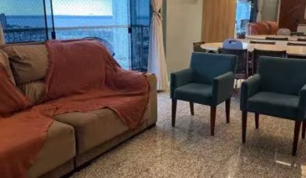 JN Vendo apartamento de três suítes e duas vagas de no centro da cidade