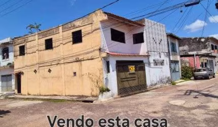 Casa de Esquina na Pedreirinha - Guanabara - SI