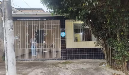 VENDO CASA NO BAIRRO DA MARAMBAIA (APENAS A VISTA)