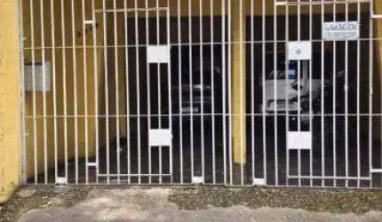 Confortável Casa com 03 pav. 09 Suítes e 04 Vagas na Av. Nazaré
