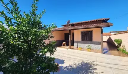 Casa linear, dois quartos, 240 m...