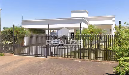 Casa à venda no Polo Centro com Escritório
