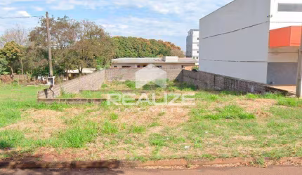 Terreno à venda no Parque Presidente