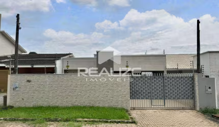 Casa mobiliada à venda no Jardim Naipi com Piscina