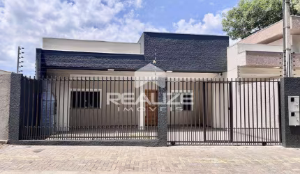 Casa à venda no Jardim Ipê 2