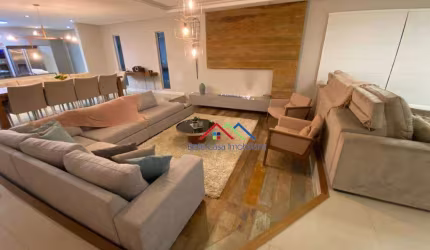 Casa com 4 dormitórios à venda, 450 m² por R$ 1.500.000 - Centro - Extrema/MG