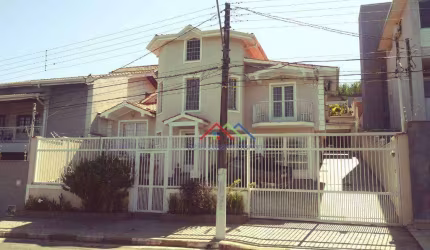 Casa com 4 dormitórios à venda, 400 m² por R$ 1.500.000 - Jardim América - Bragança Paulista/SP