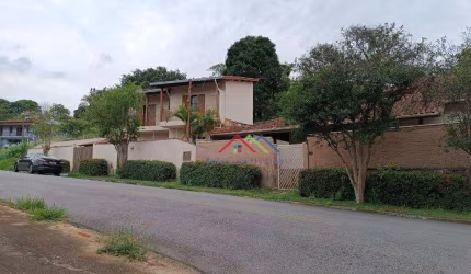 Casa com 5 dormitórios à venda, 450 m² por R$ 1.200.000,00 - Jardim das Paineiras - Bragança Paulista/SP