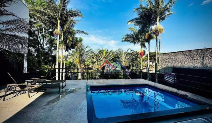 Casa com 3 dormitórios à venda, 355 m² por R$ 1.800.000 - Jardim Santa Helena - Bragança Paulista/SP