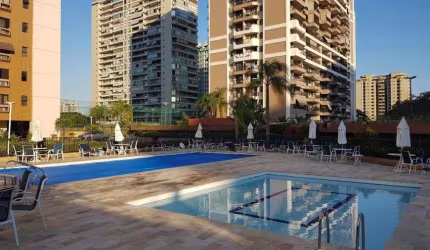 Apartamento para venda possui 95 metros quadrados com 2 quartos com dependência completa