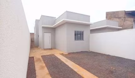 Casa a venda 3 quartos 1 suíte bairro Jardim Jockey Club - Cuiabá - MT