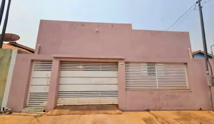 Casa 3 quartos Sendo 1 Suíte Bairro Santa Terezinha - Cuiabá - MT