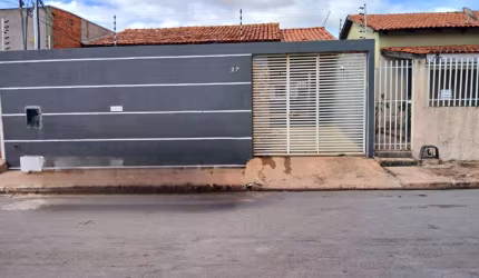 Casa com piscina 3 quartos em Morada da Serra - Cuiabá - MT