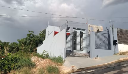 Alugo casa 3 quartos 1 suite Bairro Dom Bosco - Cuiabá - MT