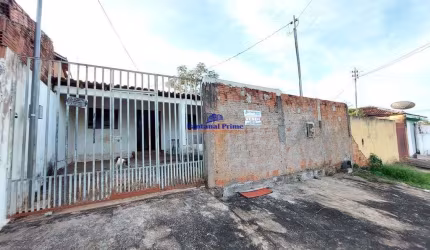 Casa no Bairro Vila Nova CPA I próximo ao Ginásio Verdinho - 200m²