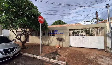 Casa para venda - 5 quartos - 2 banheiros - 210m² - Bairro CPA II