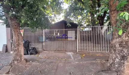 Casa a venda no bairro CPA II em Cuiabá/MT.