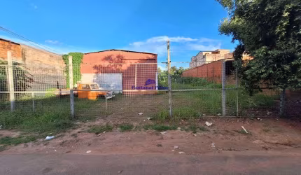Terreno a venda no Bairro Ponte Nova em Várzea Grande com área total de 430 m²