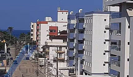 Ubatuba, Toninhas - Apartamento mobiliado com vista para o praia com 02 dormitórios, sendo 01 suíte.