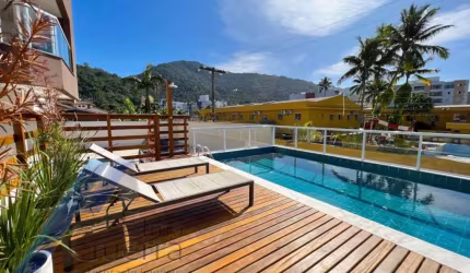 Ubatuba, Toninhas - Apartamento  cobertura próximo a praia com 03 dormitórios, sendo 01 suíte. com area de lazer.
