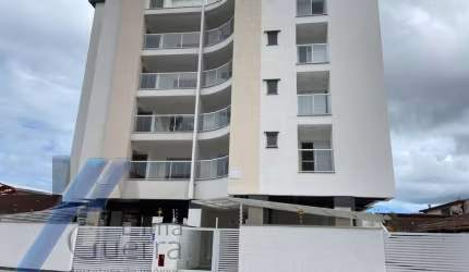 Ubatuba, Centro - Apartamento com 02 dormitórios, sendo 01 suíte.