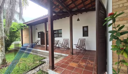 Ubatuba, Parque Viva Mar - Casa mobiliada com 03 dormitórios, sendo 01 suíte.