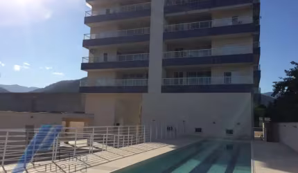 Ubatuba, Centro - Apartamento  com 03 suítes com área util de 180 m2 e área de lazer completa.