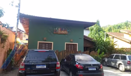 Ubatuba, Itamambuca - Pousada com 07 suítes com terreno de 450 m2, documento de posse.
