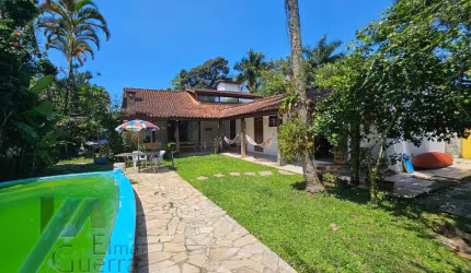 Ubatuba, Itaguá - Casa com Lazer e Espaço Gourmet, 05 dormitorios,sendo 03 suites - 228m2 de Construção.
