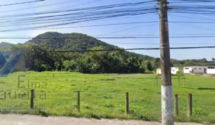 Ubatuba, Mato Dentro - Área com 15.000 m² - 130 metros de testada para Rodovia.