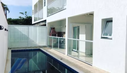 Ubatuba, Praia do Sapê - Apartamento com 01 dormitório e área de lazer.