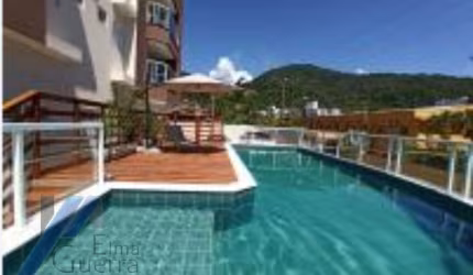 Ubatuba - Praia Toninhas, Linda Cobertura mobiliada, com 03 dormitorios sendo 02 suites com vista para mar.