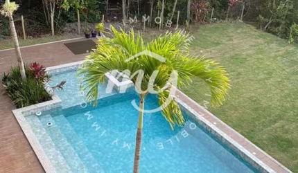 Praia do Forte| Casa Duplex com 380m²| 5 Suítes| 6 Vagas| Mobiliada| Piscina