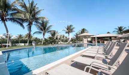 Itacimirim| Village Térreo| 70 m2| 2 Suítes| Mobiliado| 2 Vagas| Pé na Areia| Praia da Espera