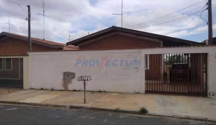 Casa com 3 quartos à venda na Rua Gustavo Marcondes, 299, Jardim Madalena, Campinas, 197 m2 por R$ 650.000
