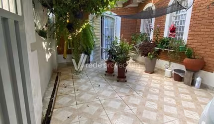 Casa com 3 quartos à venda na Rua Ilce da Cunha Henry, 351, Parque Itália, Campinas, 232 m2 por R$ 660.000