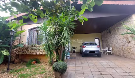 Casa com 3 quartos à venda na Rua Wanderlei da Costa Camargo, 269, Vila Georgina, Campinas, 246 m2 por R$ 600.000