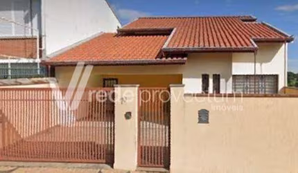 Casa com 3 quartos à venda na Rua Fioravante B Maglio, 70, Vila Embaré, Valinhos, 174 m2 por R$ 850.000