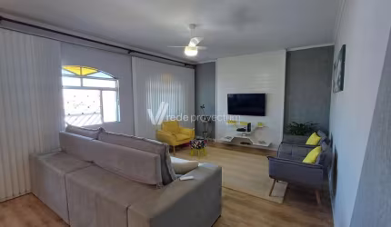 Casa com 3 quartos à venda na Rua Monsenhor Antônio Mariano da Silva Camargo, 247, Jardim Carlos Lourenço, Campinas, 220 m2 por R$ 583.000