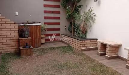 Casa com 3 quartos à venda na Rua Edmundo Vosgrau, 402, Parque Jambeiro, Campinas, 136 m2 por R$ 820.000